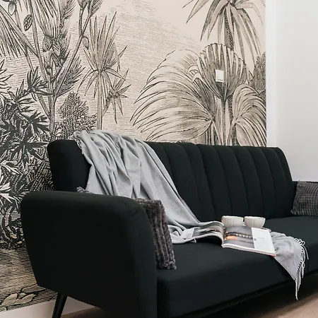 Dragonfly Old Town - Loftaffair Apartman *