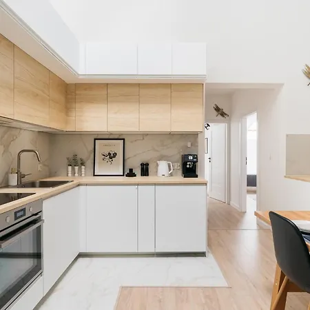 شقة Dragonfly Old Town Apartment - Bespoke Apartments