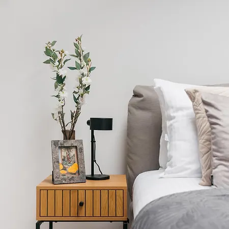 Dragonfly Old Town Apartment - Bespoke Apartments شقة *