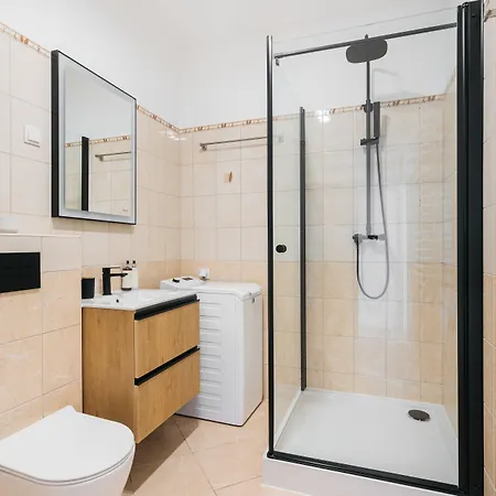 Dragonfly Old Town Apartment - Bespoke Apartments *