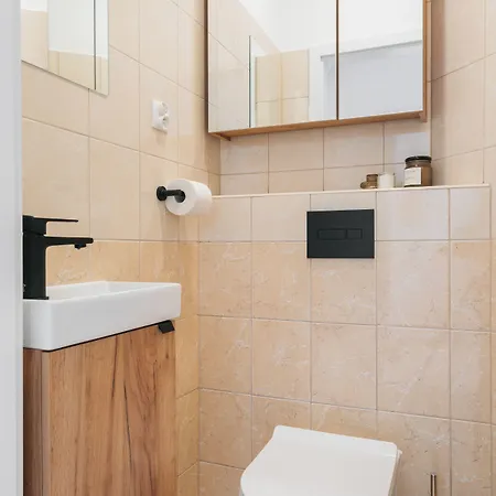 Dragonfly Old Town Apartment - Bespoke Apartments